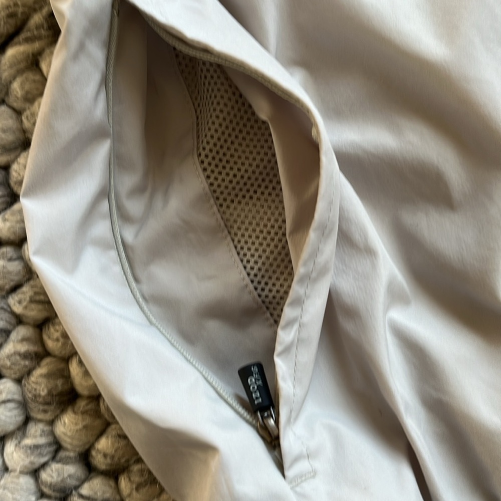 Izod X.F.G. light tan pullover windbreaker - Picture 10 of 13